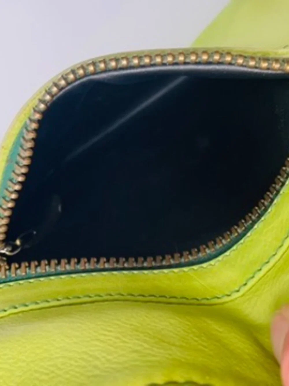 SABINA New York Real Leather Ergonomic Hobo Shoulder Bag Lime Green Chartreuse